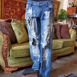 Bleached & Distressed Skinny Blue Jeans!!